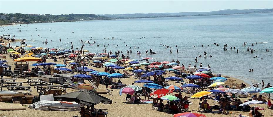 Sinop plajlarındaki yoğunluk Akdeniz ve Ege'yi aratmıyor