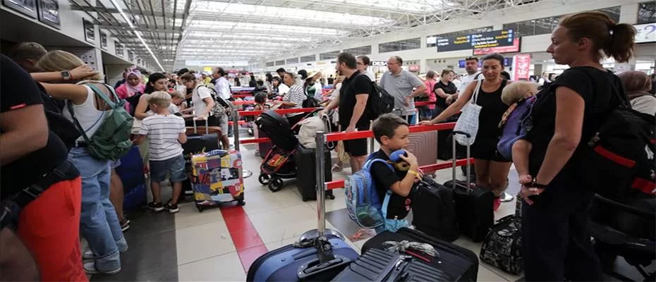 Türkiye 7 ayda ağırladığı 30 milyonu aşkın ziyaretçiyle rekor kırdı