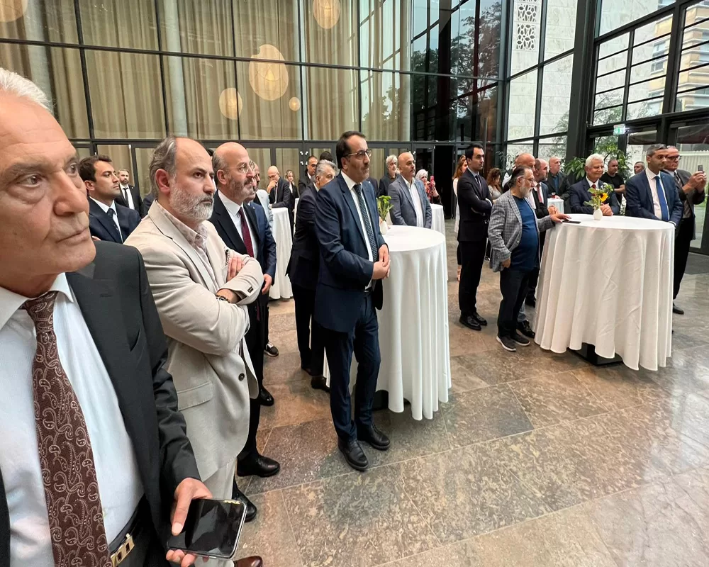 Berlin Büyükelçiliği`nde Aşure ikramı
