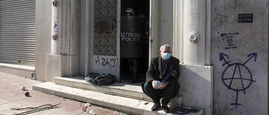 Yunanistan'ın sağlık sektörü, turizm döneminde yetersiz kalıyor