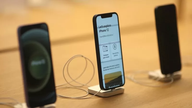 Apple iPhone 12’leri güncellemeyi kabul etti