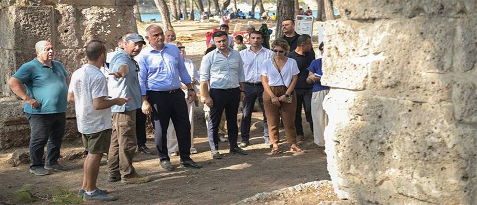 Büyük İskender'in yürüdüğü Phaselis'teki 2 bin yıllık cadde gün yüzüne çıkarılacak