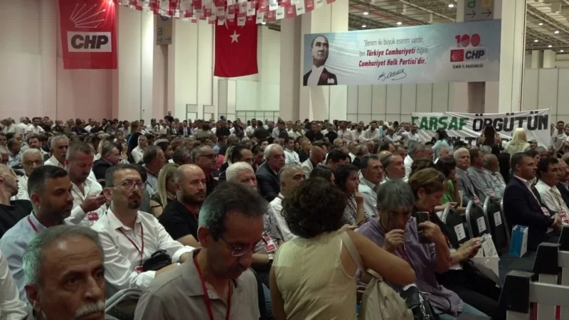 CHP İzmir’de kavgalı kongre