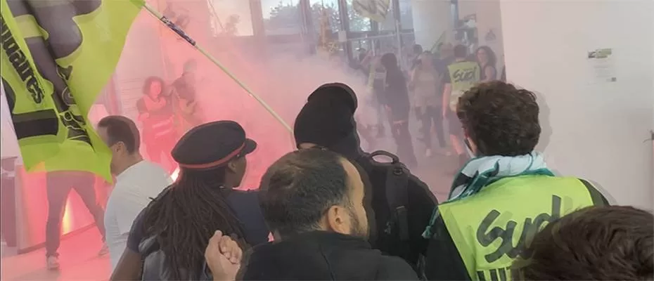 Fransa'da demiryolu çalışanları Ekolojik Dönüşüm Bakanlığının binasını bastı