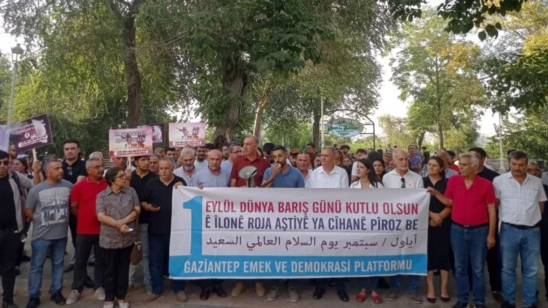 Gaziantep'te Dünya Barış Günü etkinliği: "Barış, insan hakları mücadelesinin özüdür"