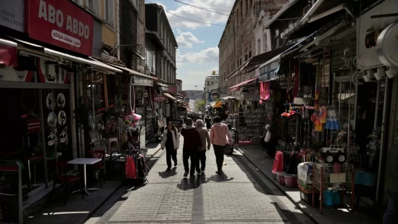 İstanbul Valiliği’nin ikameti başka şehirde olan Suriyeli sığınmacılara verdiği süre bugün doluyor