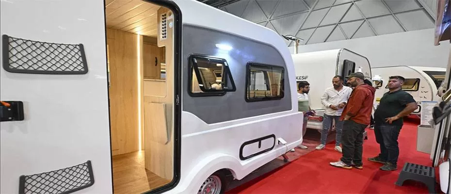 Karavanların ve tekerlekli mobil evlerin fuarı kapılarını açtı