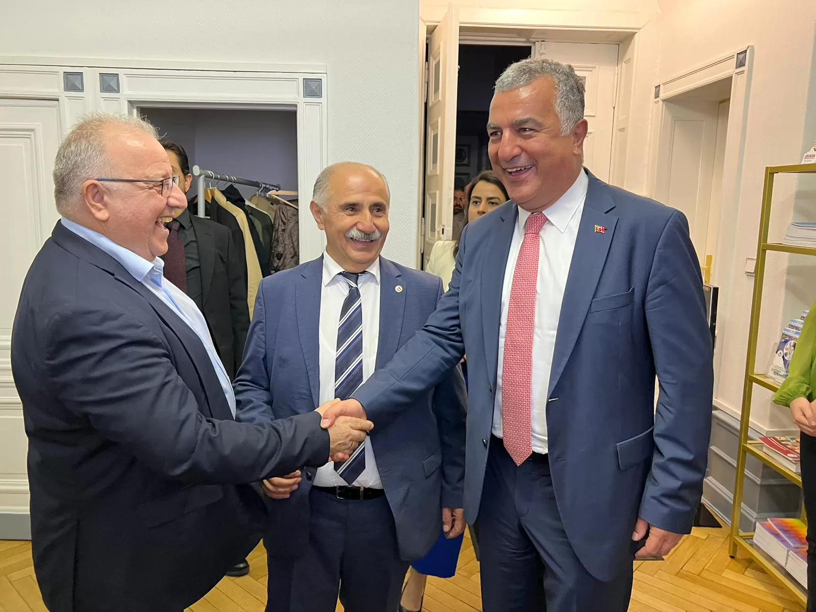 TDU`dan Başkonsolos Yücekök’e muhteşem veda töreni