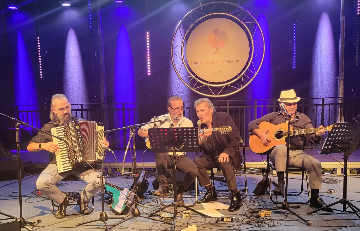 “Dostluk ve dayanışmanın festivali “müziğin gücünü gösterdi