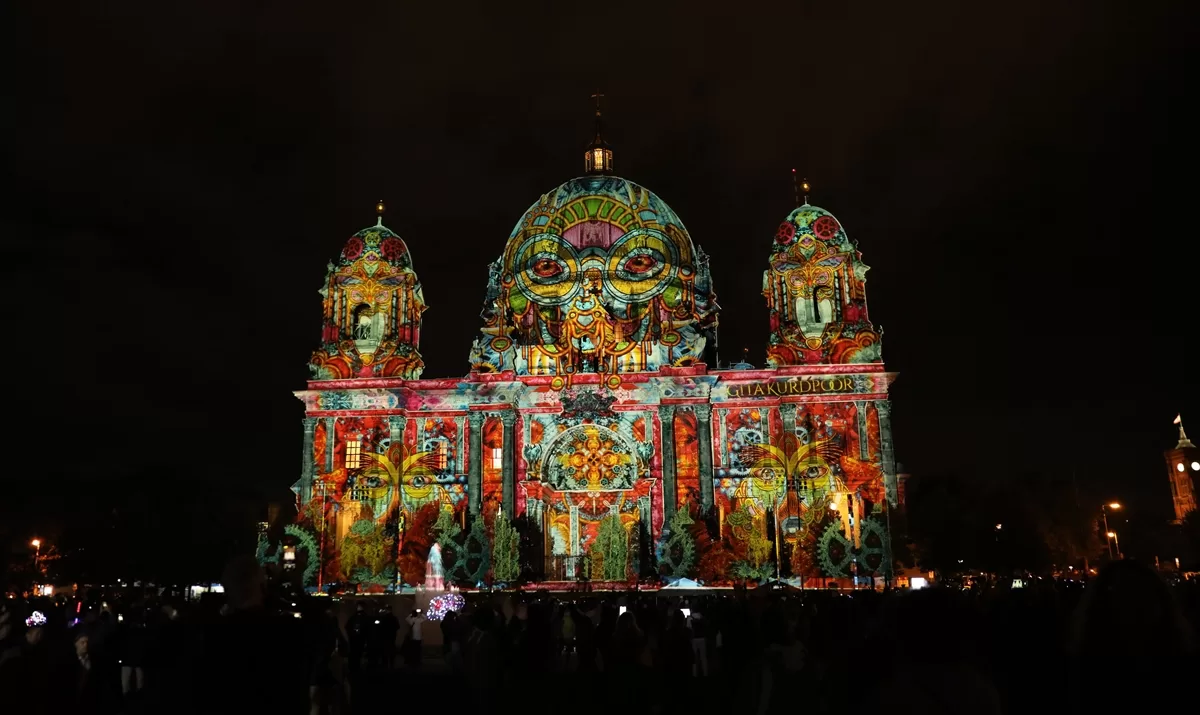 Berlin'de ışık festivali başladı