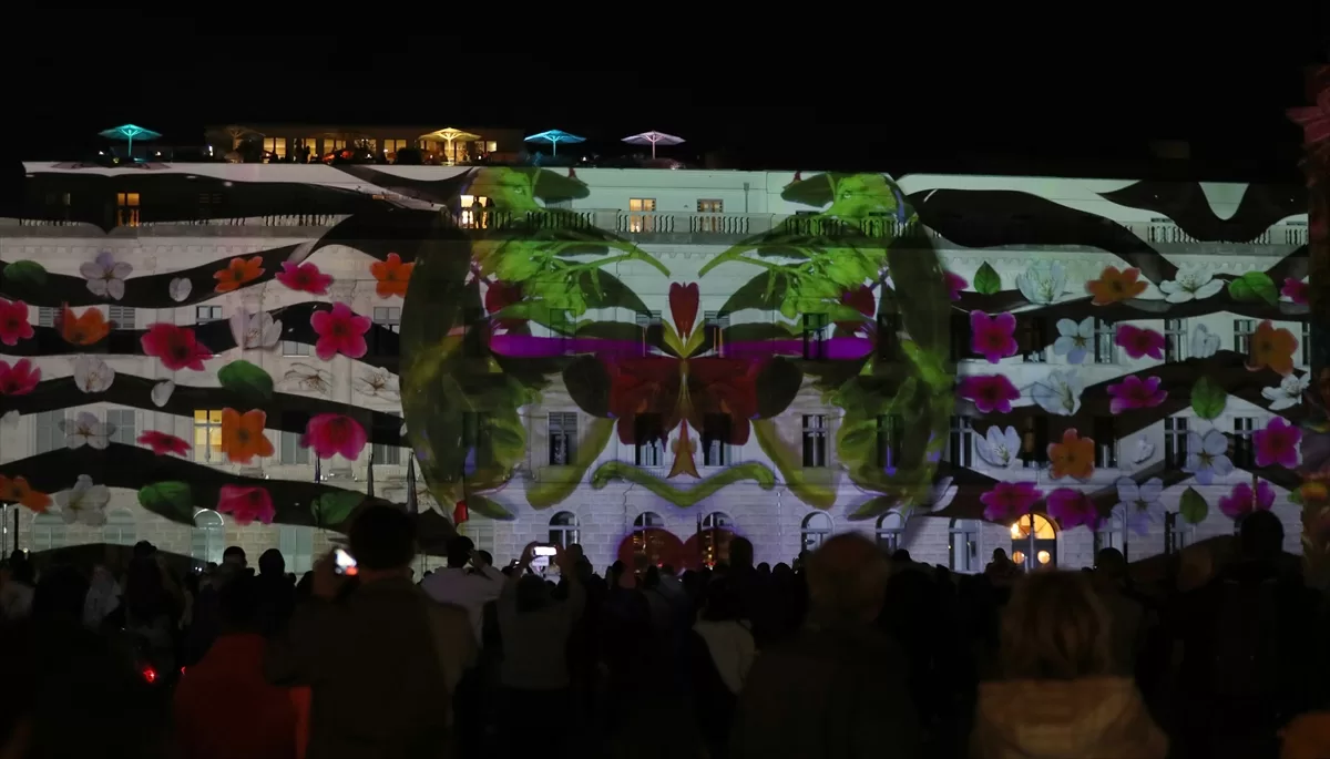 Berlin'de ışık festivali başladı