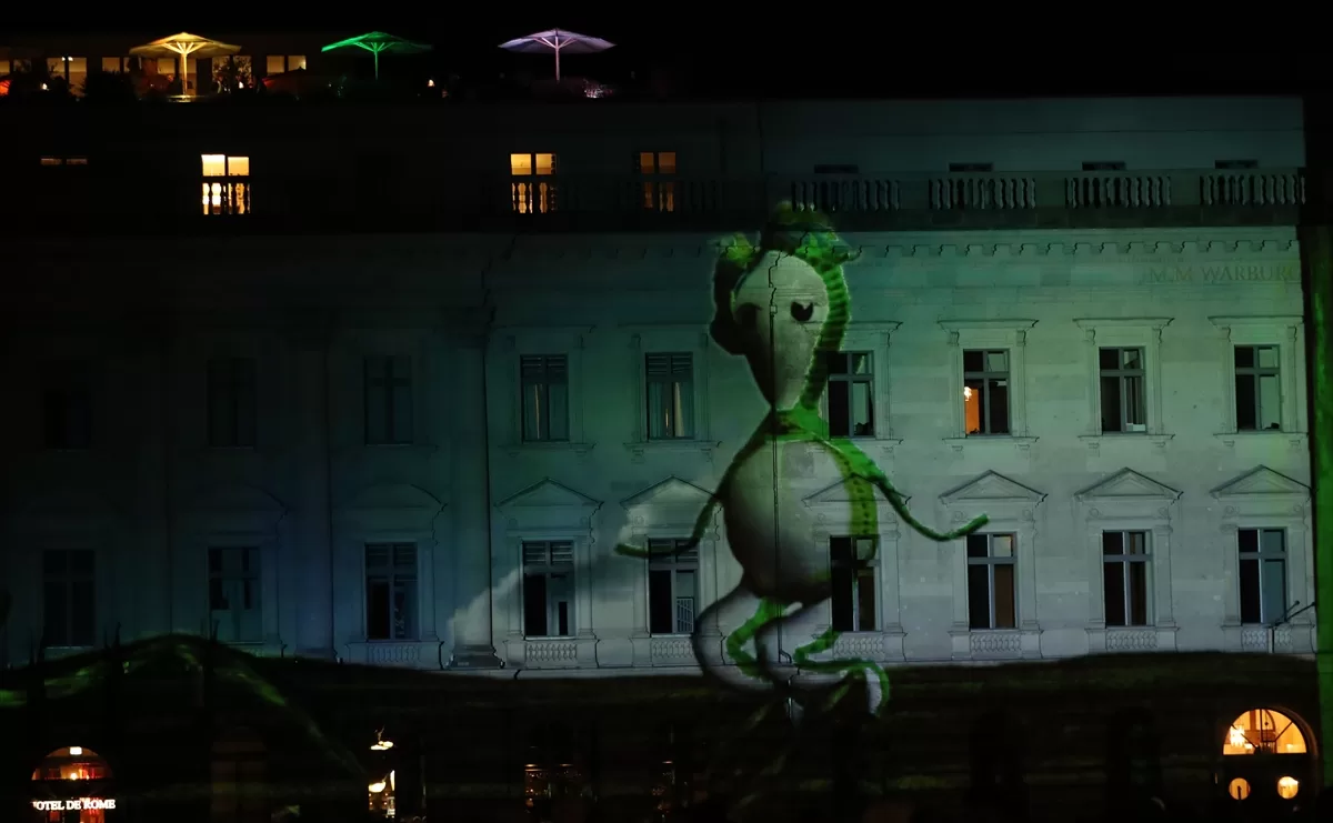 Berlin'de ışık festivali başladı