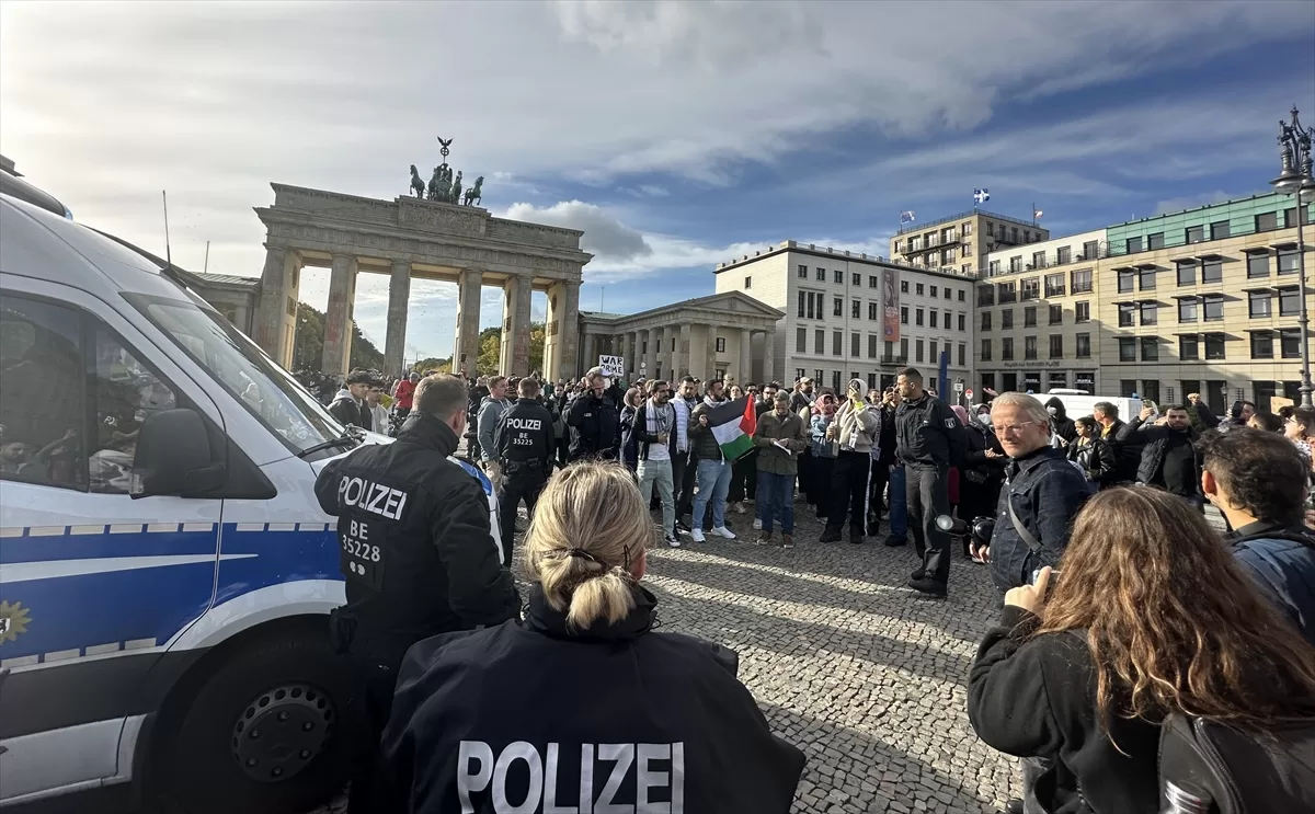 Berlin'de Filistinlilerle dayanışma gösterisine izin verilmedi