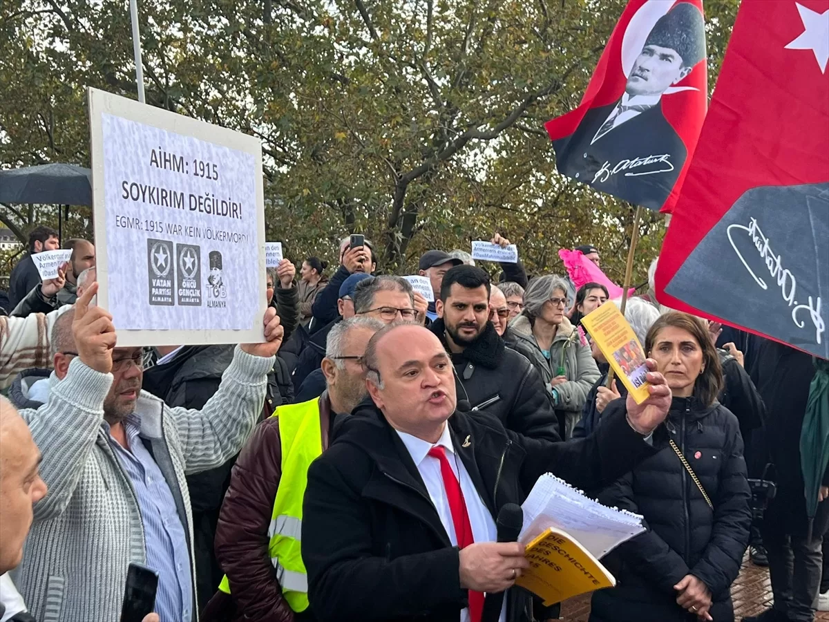 "Yasa dışı anıt kaldırılsın"
