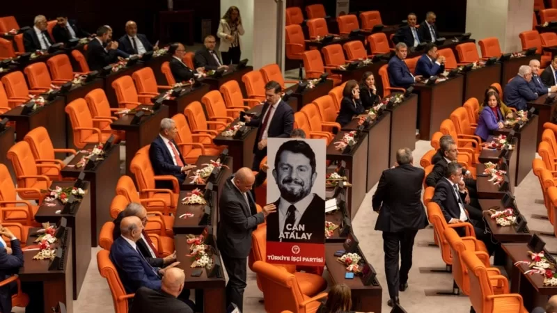 Yargıtay Başkanı AYM'yi "keyfilikle" suçladı; CHP lideri "bu bir darbe girişimi" dedi