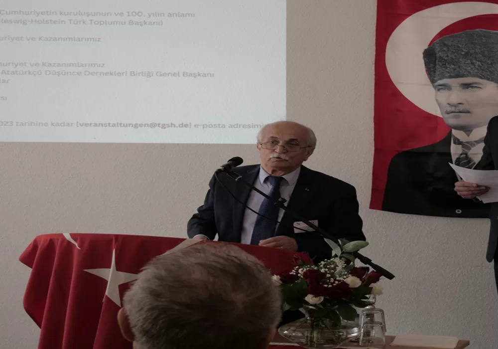 Kiel’de Türkiye Cumhuriyeti’nin Kuruluşunun 100. Yılı Coşkuyla Kutlandı