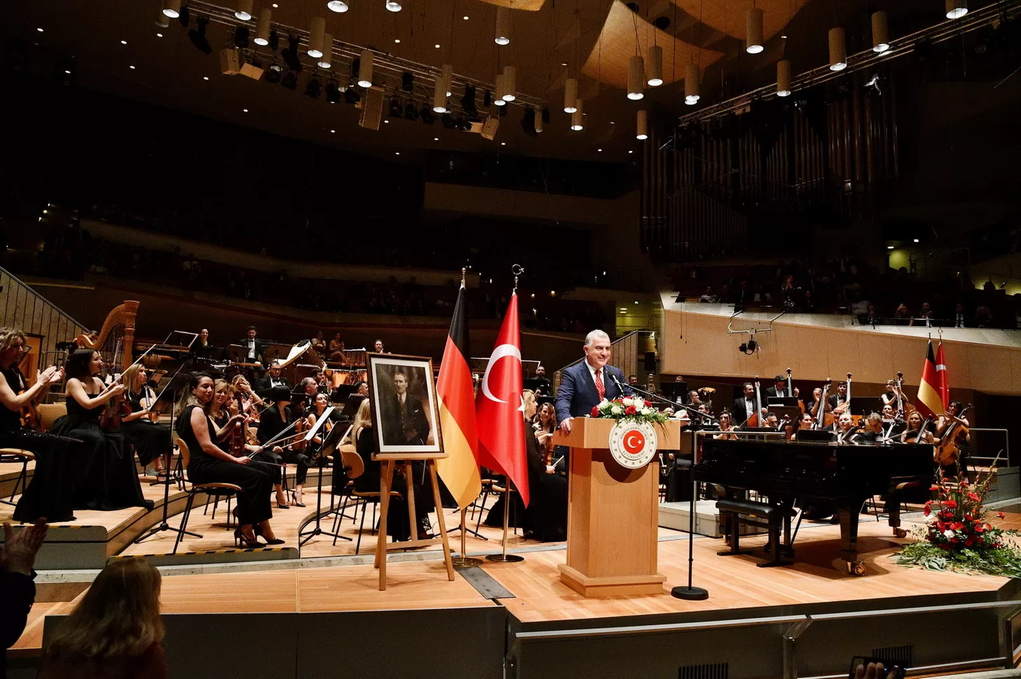 Cumhuriyeti’nin 100. Yılı Berlin`de coşkuyla kutlandı
