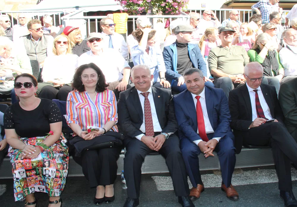 Hasat Bayramında alkışlar Fürth Türk Topluma