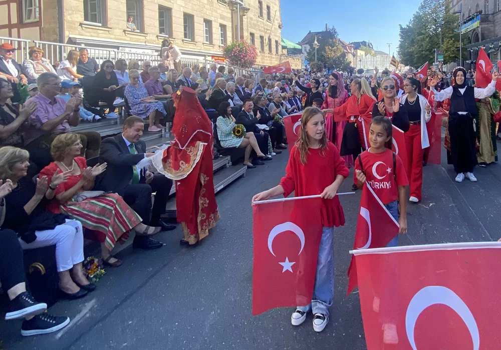 Hasat Bayramında alkışlar Fürth Türk Topluma