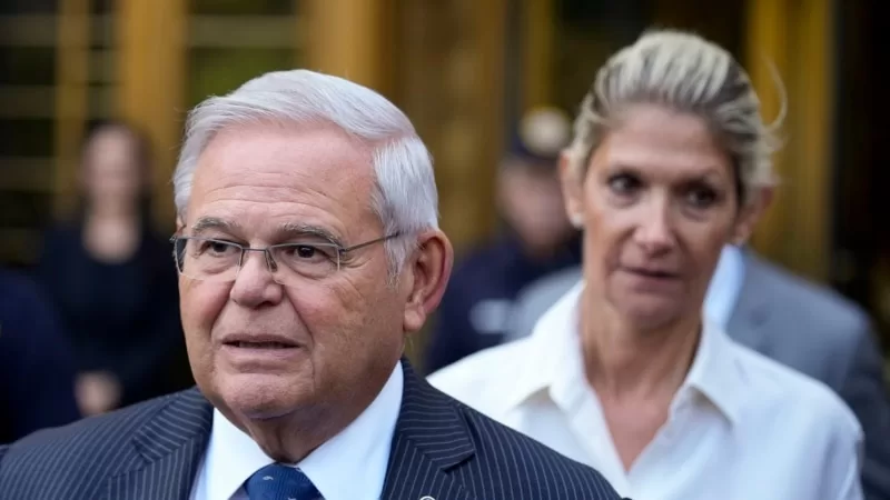 New Jersey Senatörü Menendez'e yabancı ülke adına çalışma suçlaması