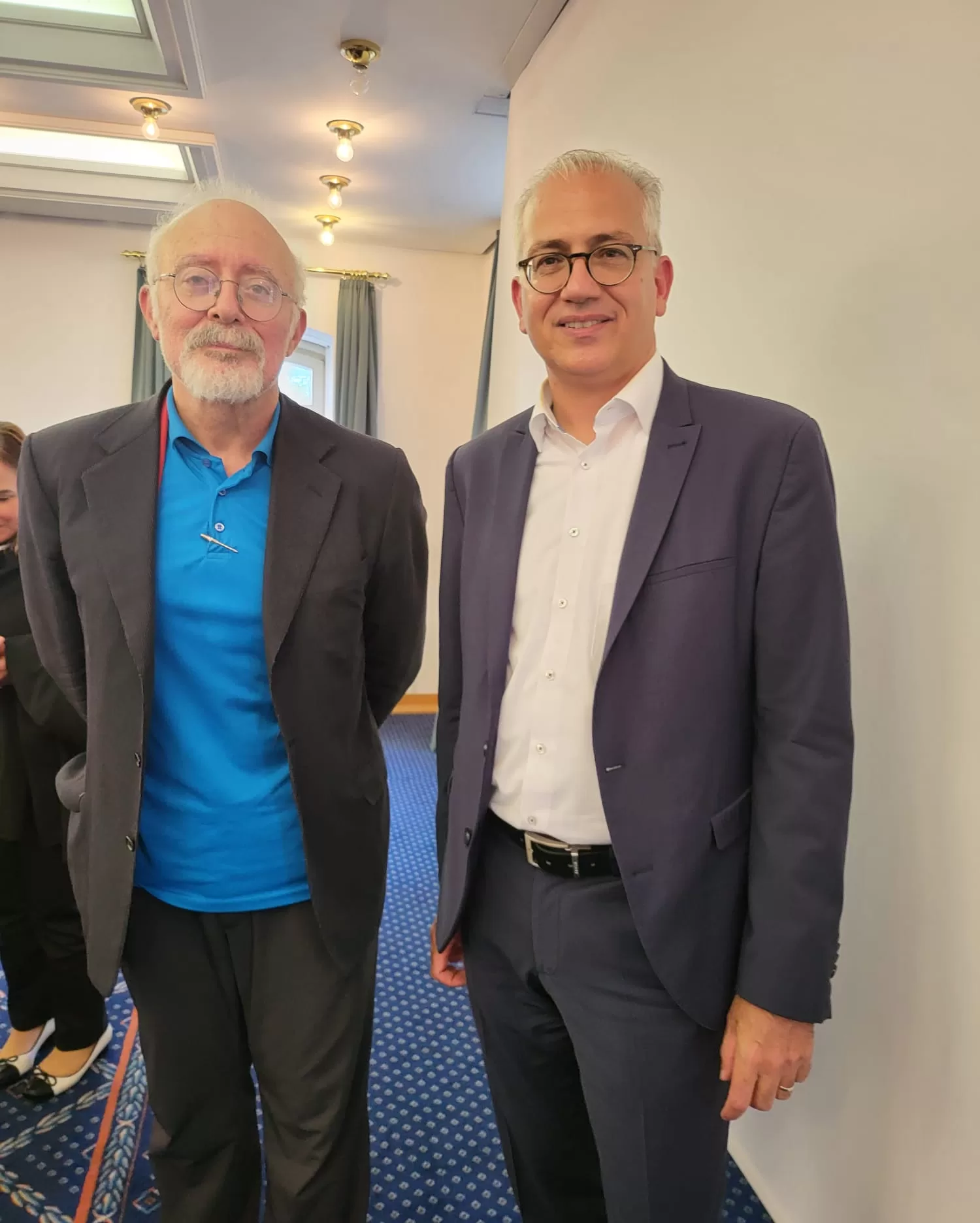 “AfD’yle onların tezlerini tekrarlayarak mücadele edilmez”