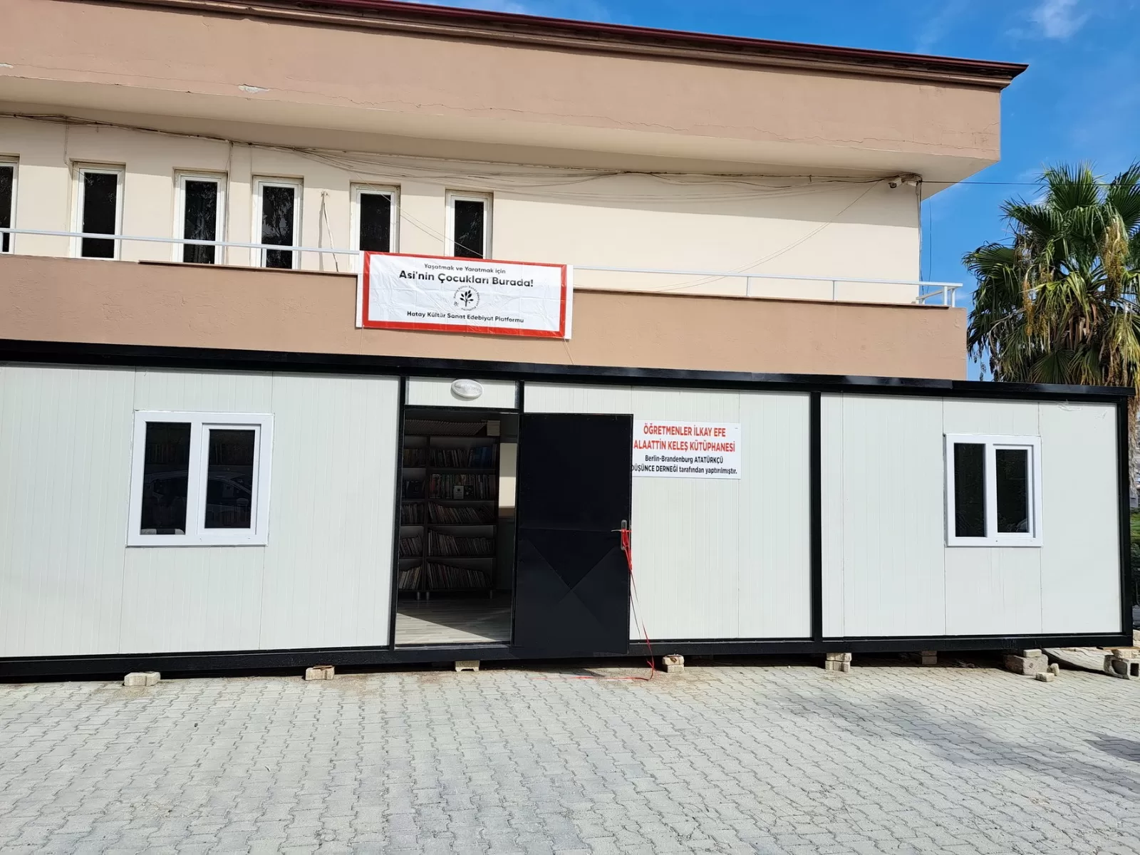 ADD Berlin Hatay’da Kütüphane Kurdu