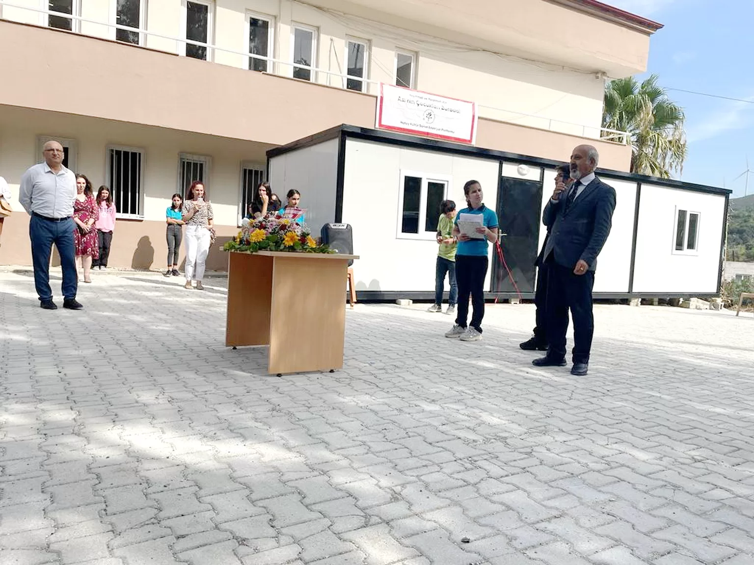 ADD Berlin Hatay’da Kütüphane Kurdu