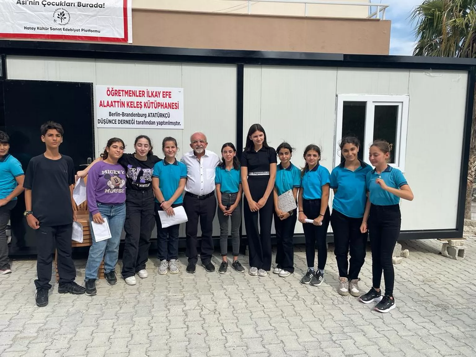 ADD Berlin Hatay’da Kütüphane Kurdu