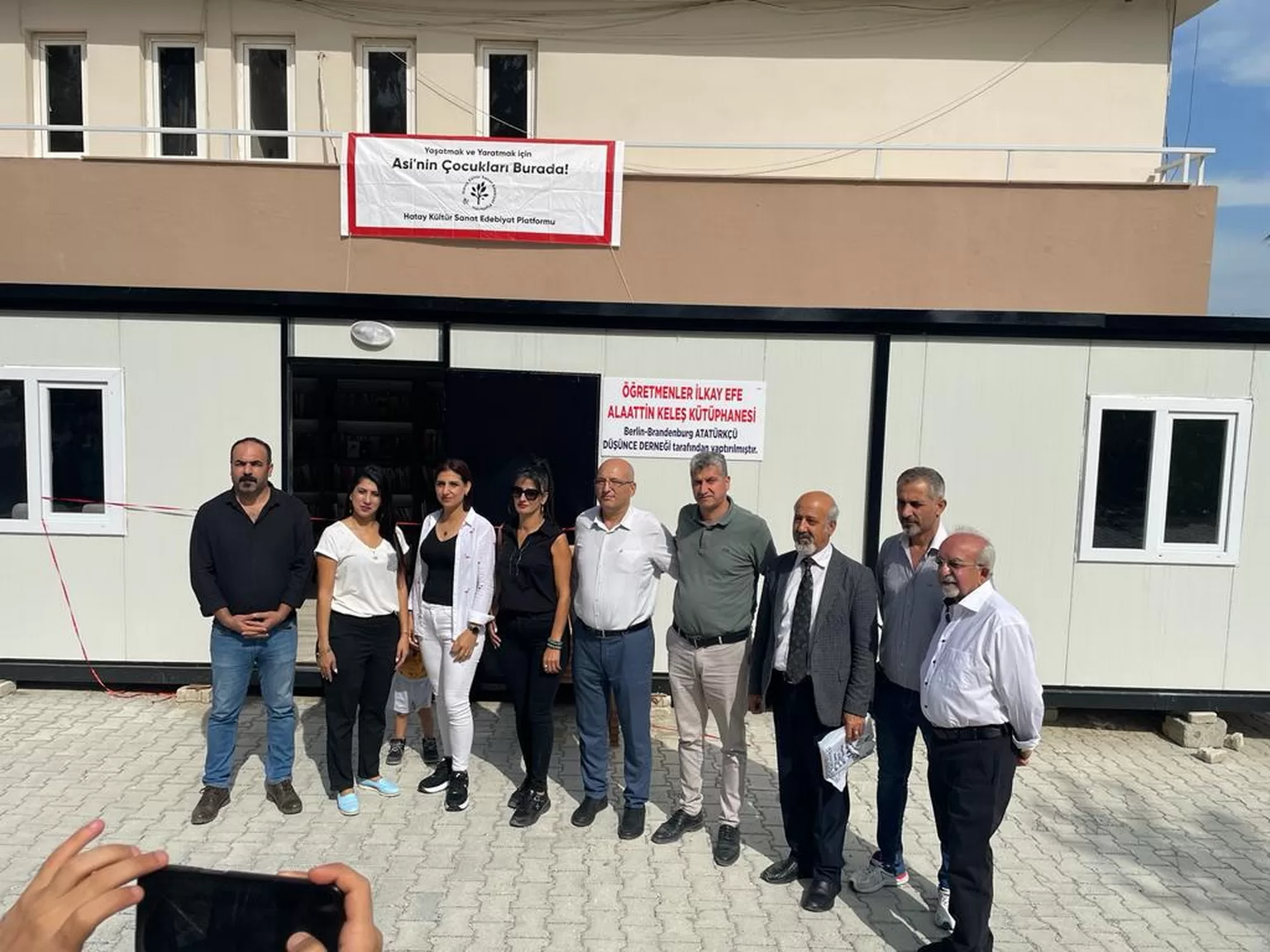 ADD Berlin Hatay’da Kütüphane Kurdu