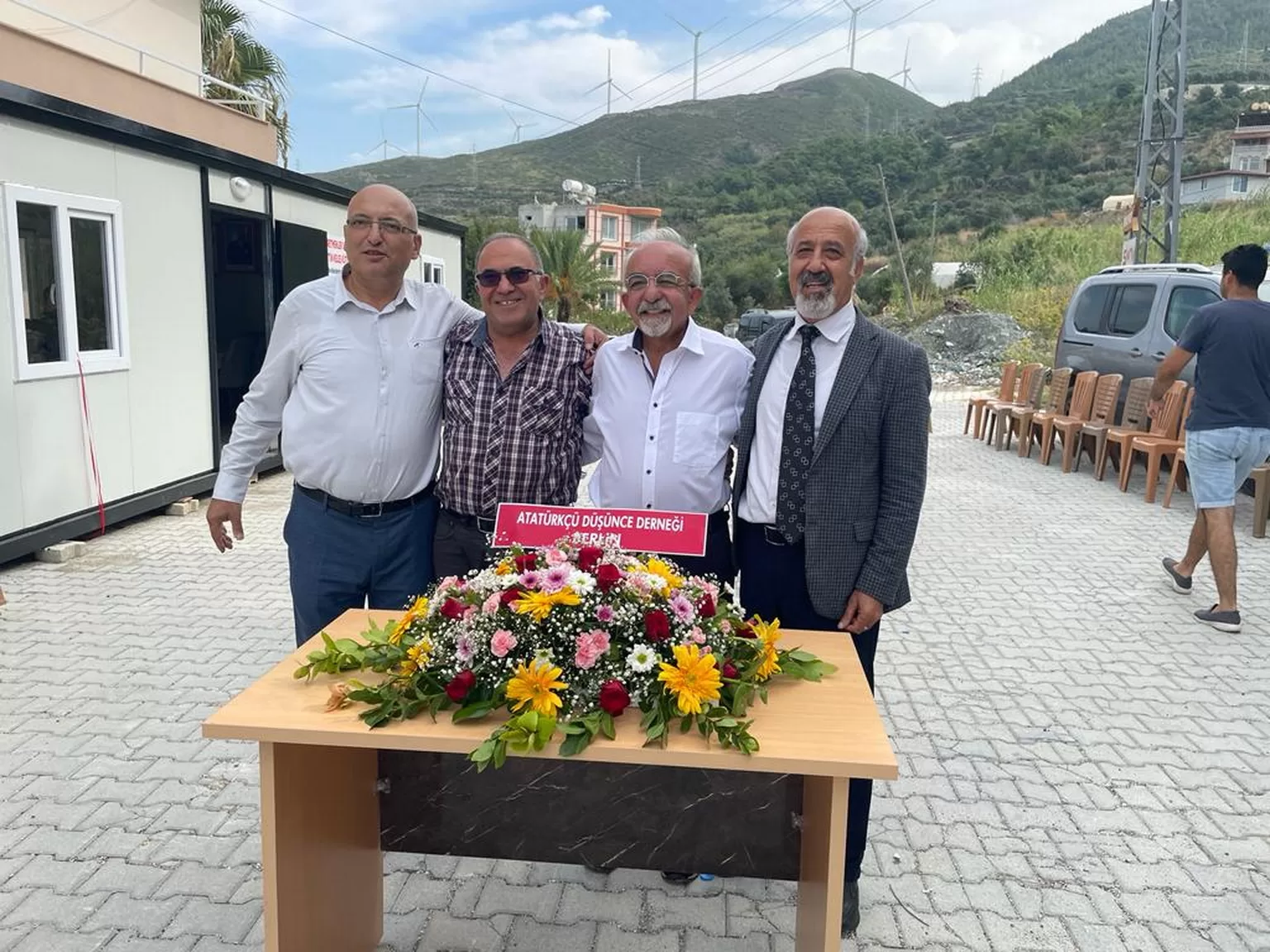 ADD Berlin Hatay’da Kütüphane Kurdu