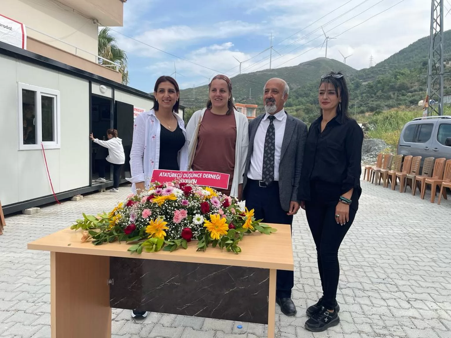 ADD Berlin Hatay’da Kütüphane Kurdu