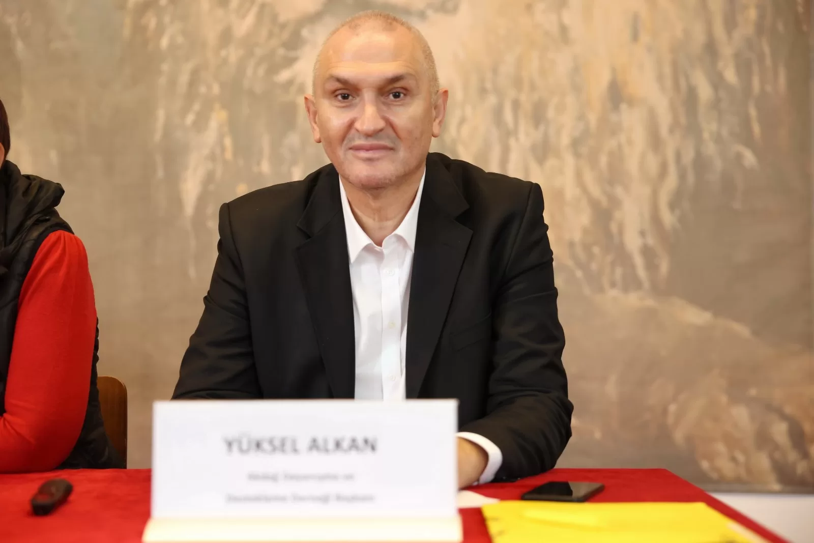 Cumhuriyeti sonsuza dek yaşatacağız
