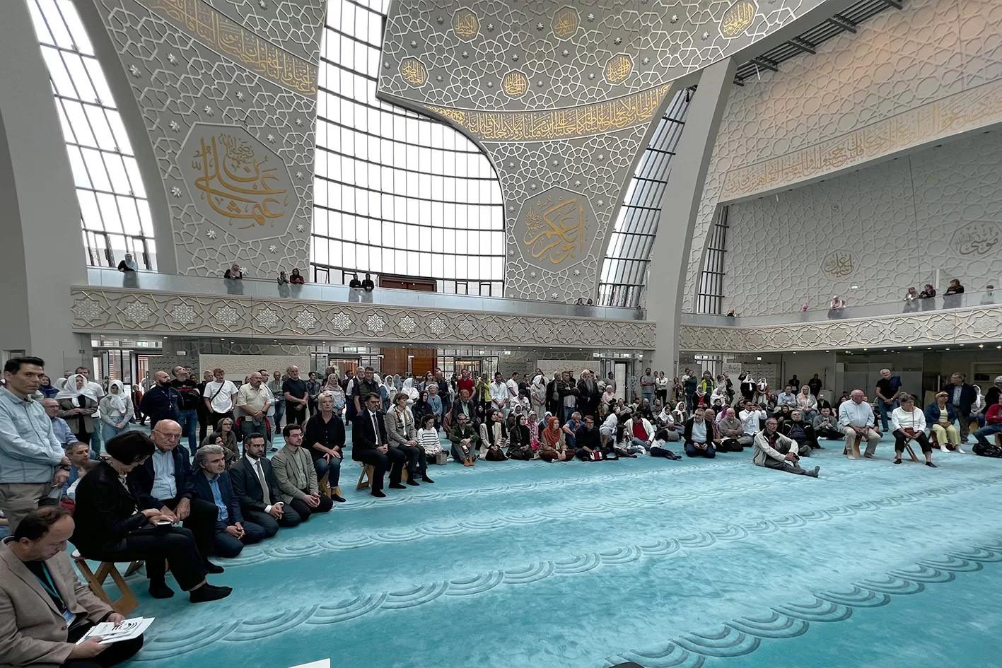 3 Ekim Açık Cami Günü'nde camiler ziyaretçilere kapılarını açtı