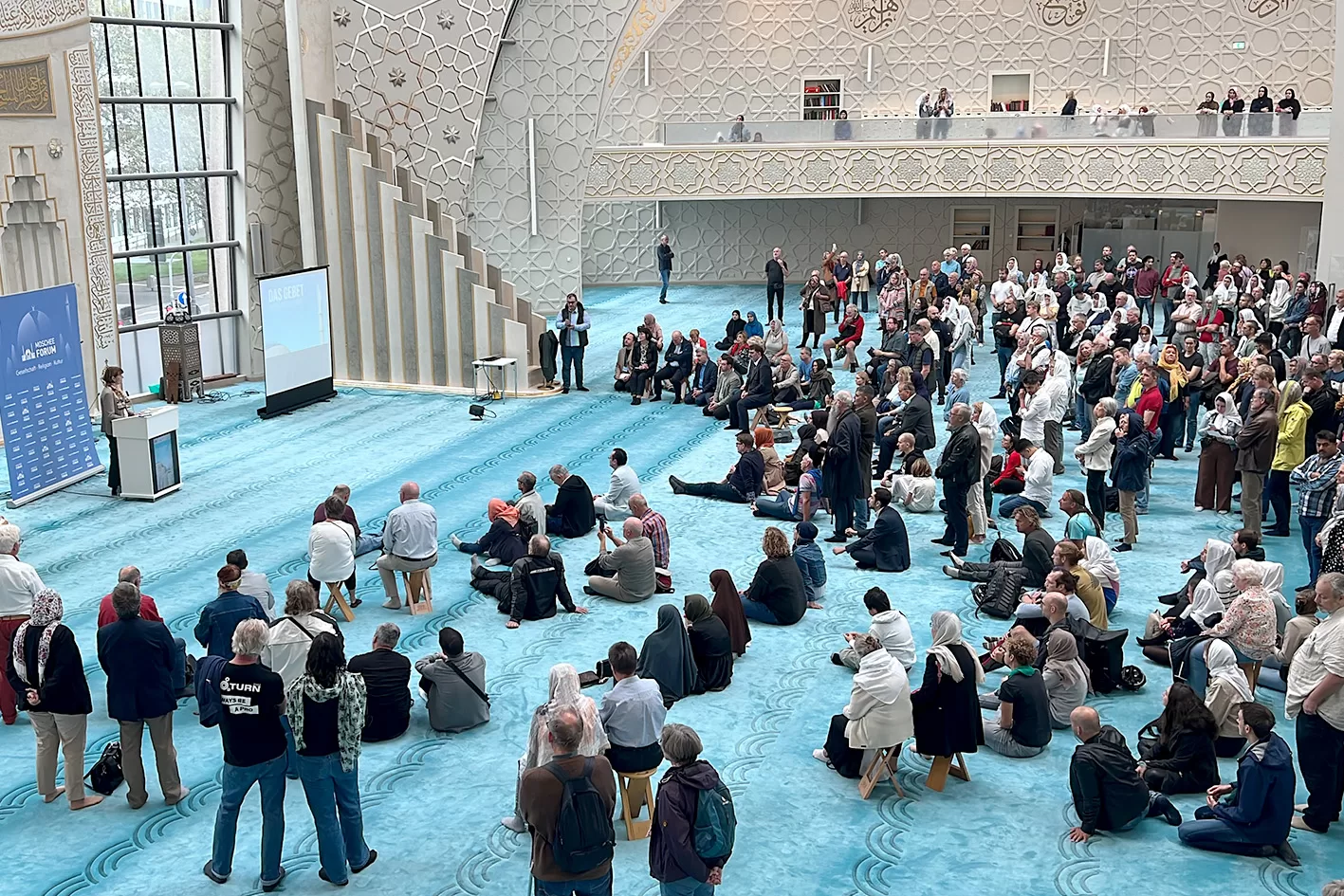 3 Ekim Açık Cami Günü'nde camiler ziyaretçilere kapılarını açtı