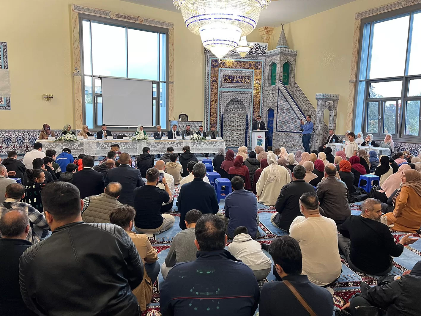 Hamburg’da ilk İmam Hatip Lisesi açıldı