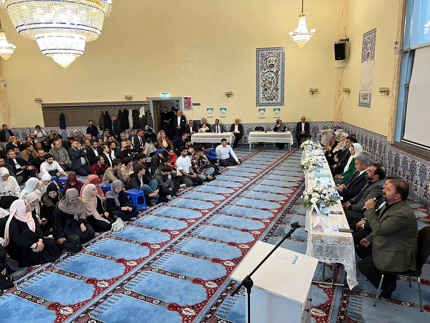 Hamburg’da ilk İmam Hatip Lisesi açıldı