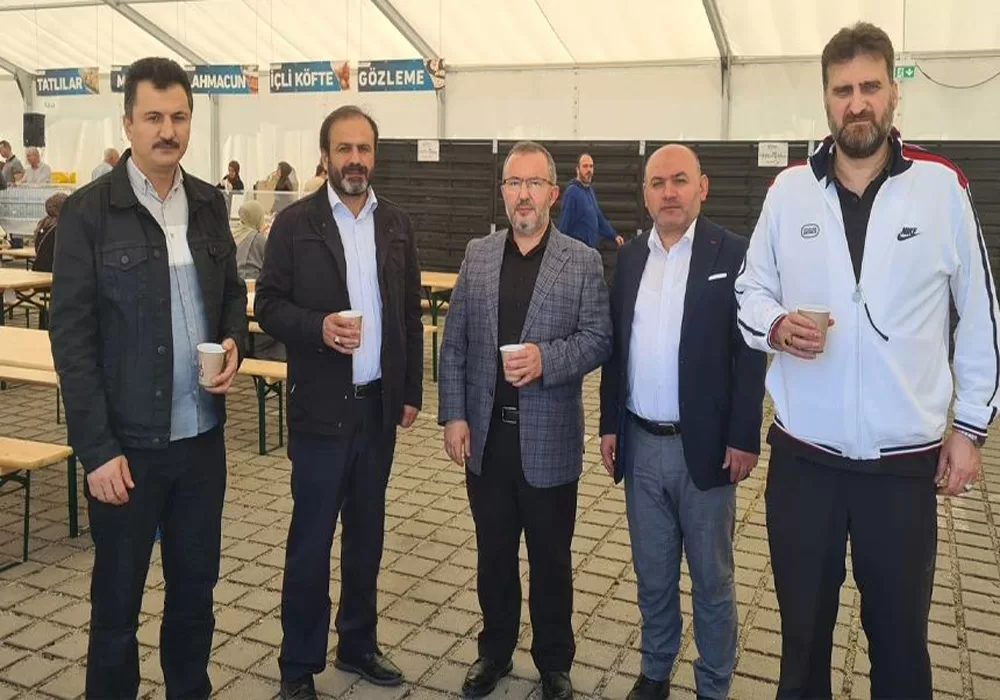 DİTİB Eyüp Sultan Camii'nde "Hayır Çarşısı" kuruldu