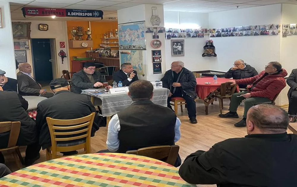 Türk Emekliler hakları konusunda bilgilendirildi
