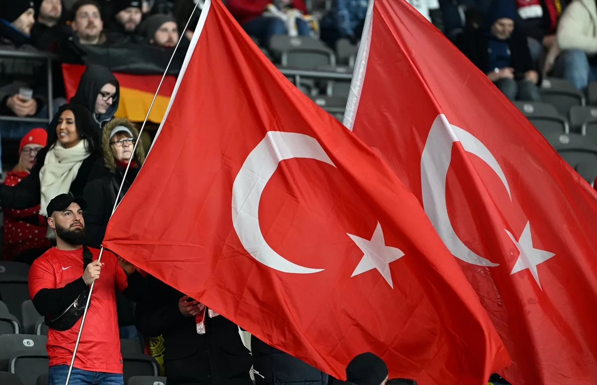 Türkiye deplasmanda Almanya'yı 3-2 mağlup etti