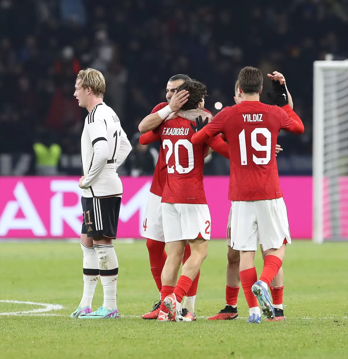 Türkiye deplasmanda Almanya'yı 3-2 mağlup etti
