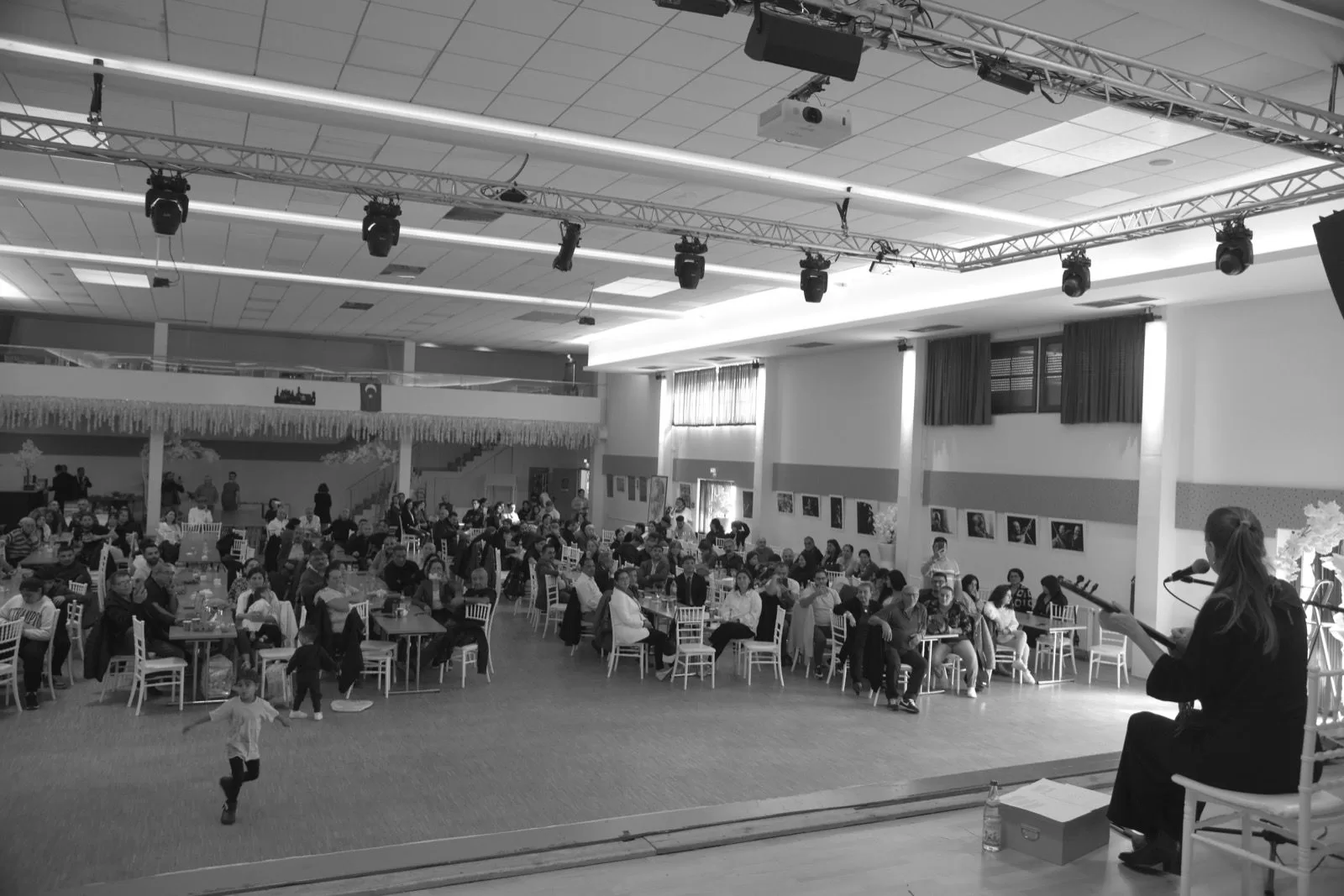 ‘Veysel Gider Adı Kalır’ sergisi Augsburg ve Ulm’da açıldı