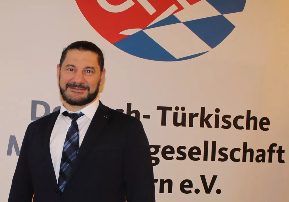 Bavyera Türk Alman Tabipler Birliği ‘nden (DTM) Başkonsolosa anlamlı ziyaret