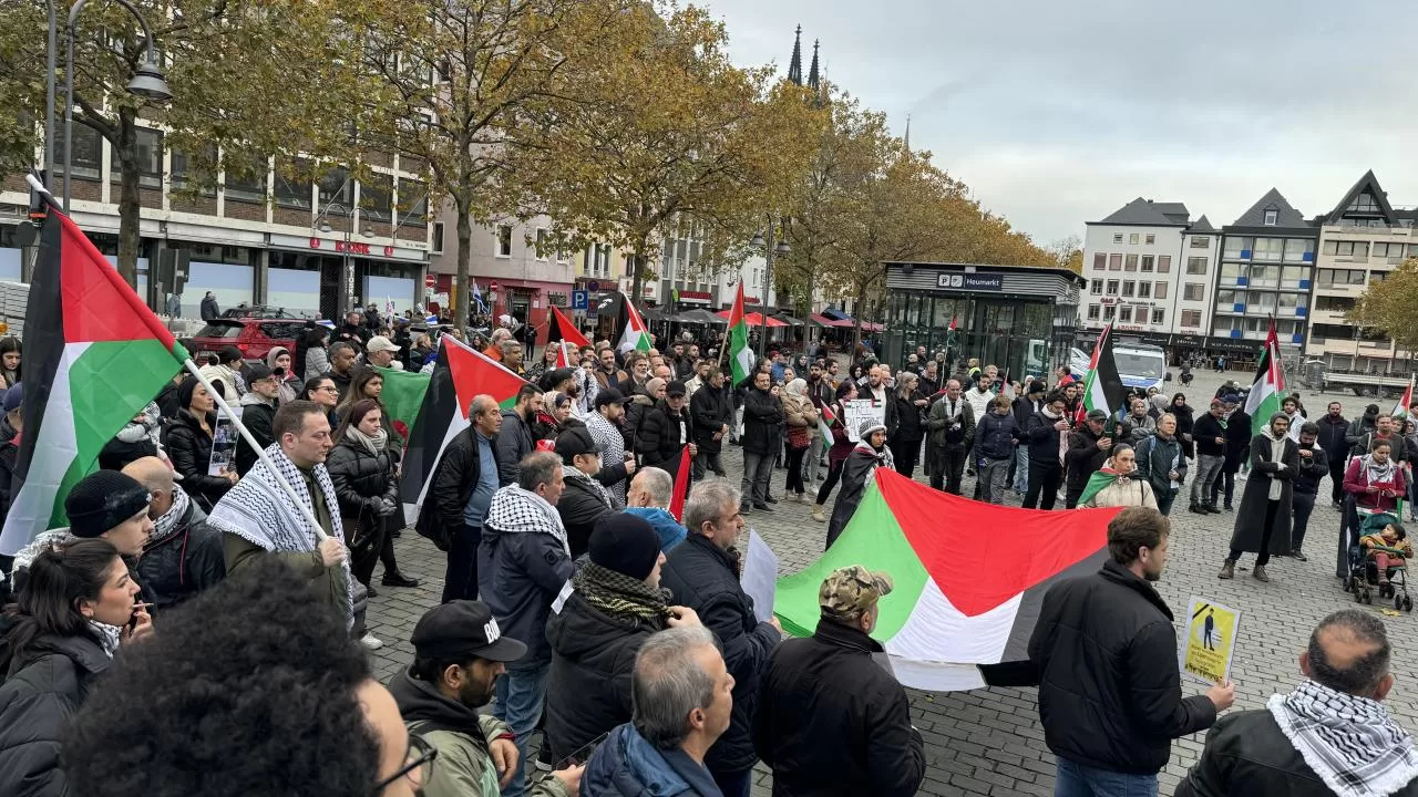 Almanya'da "Filistin'le dayanışma" gösterisi düzenlendi