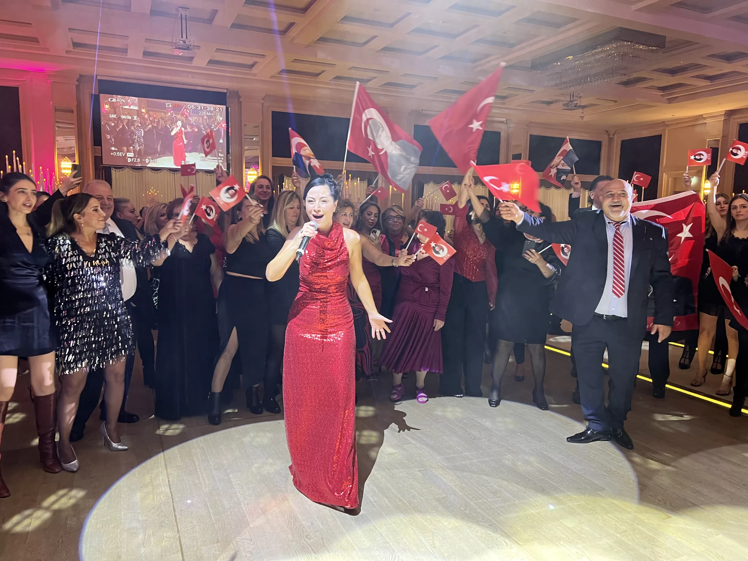 CHP Berlin Birliği Cumhuriyet`in 100. Yılını bir balo ile kutladı