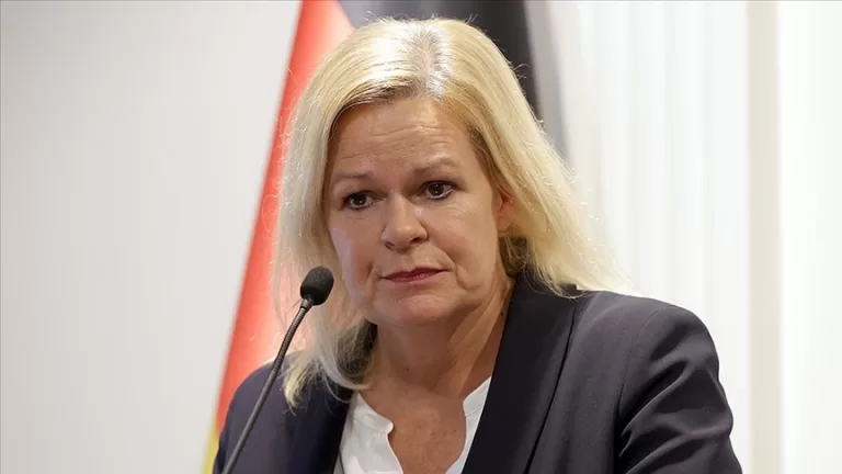 ‘İyi entegre olmuş göçmenler daha fazla saygıyı hak ediyor’