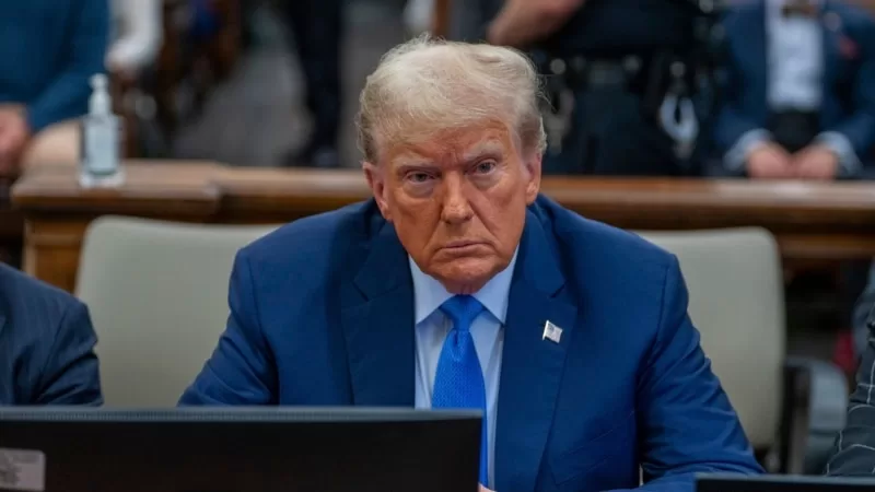 Trump Yargıç Engoron'la atıştı, Engoron ifadeyi kesmekle tehdit etti