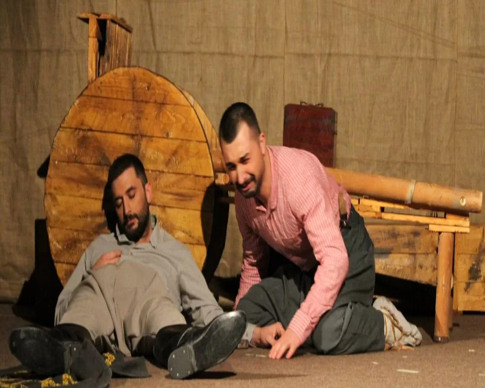 Cumhuriyet’in 100’üncü yılında sahnede