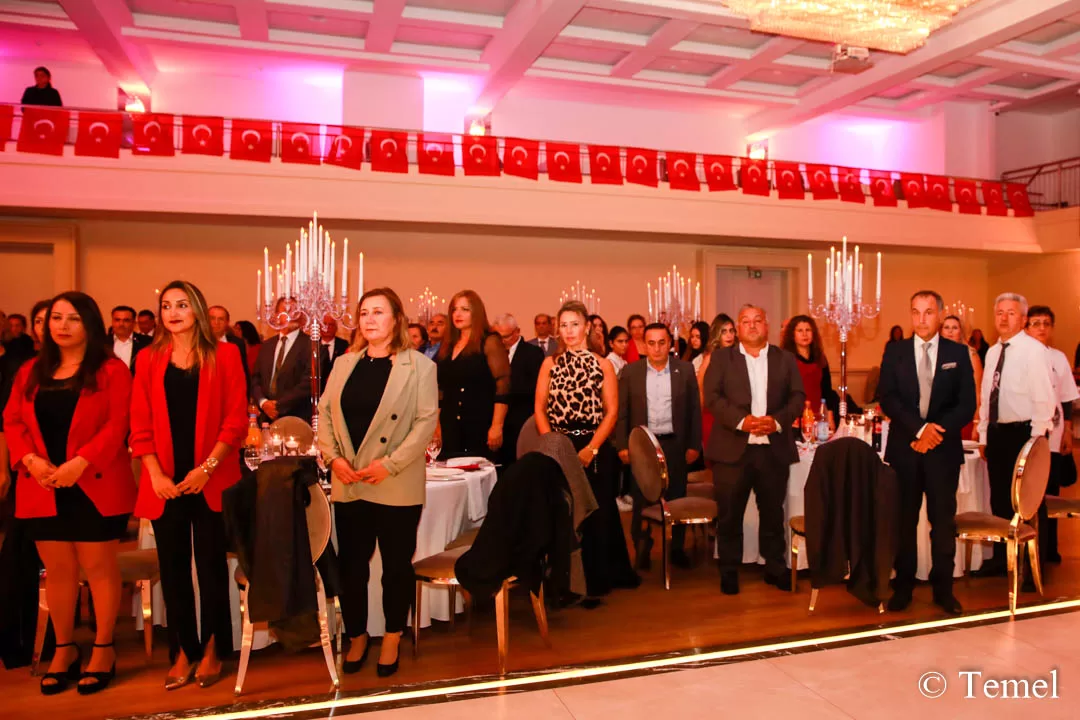 CHP Berlin Birliği Cumhuriyet`in 100. Yılını bir balo ile kutladı