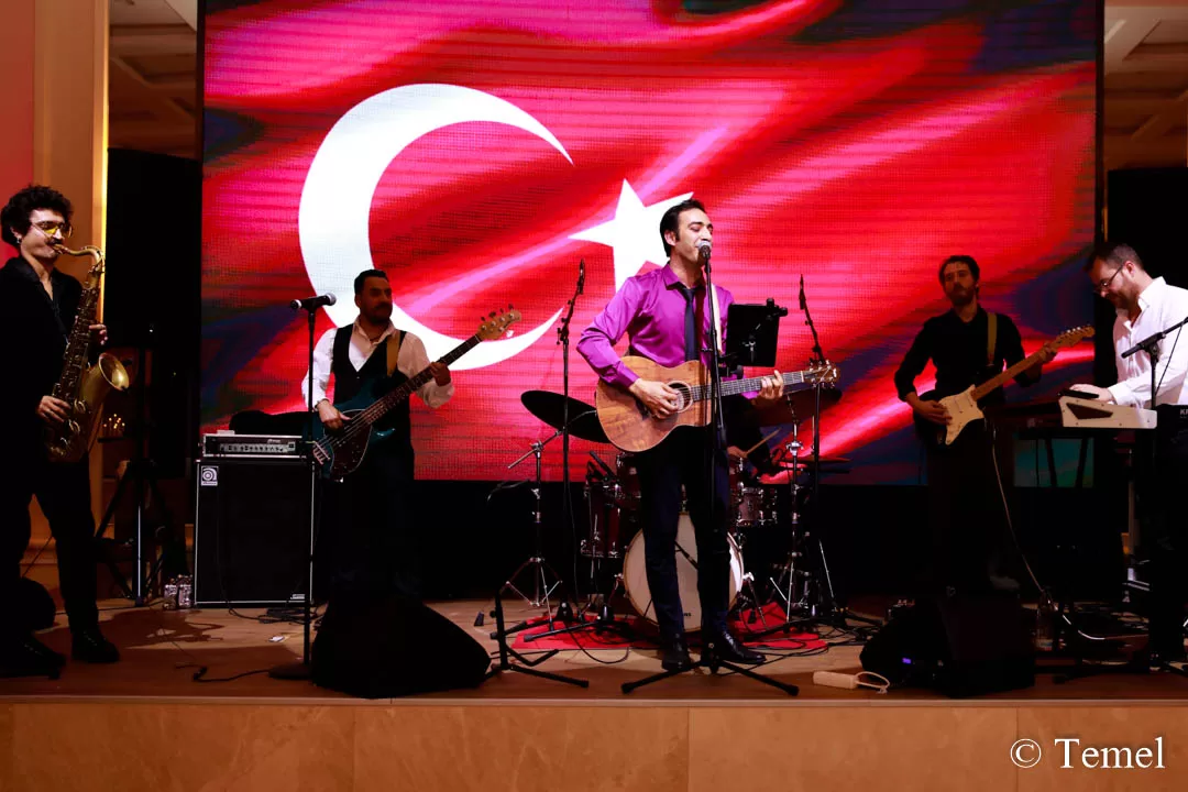 CHP Berlin Birliği Cumhuriyet`in 100. Yılını bir balo ile kutladı