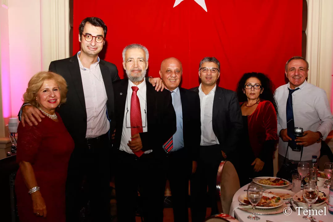 CHP Berlin Birliği Cumhuriyet`in 100. Yılını bir balo ile kutladı